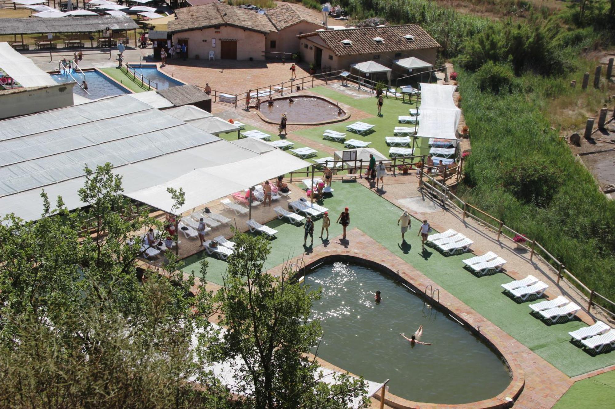 Albergue Sierra De Arbe Naval Exterior photo